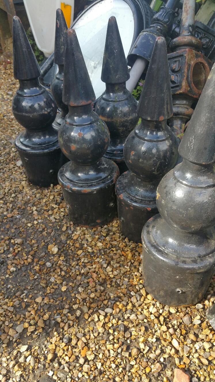 Finials – Pointed Top Cast Iron