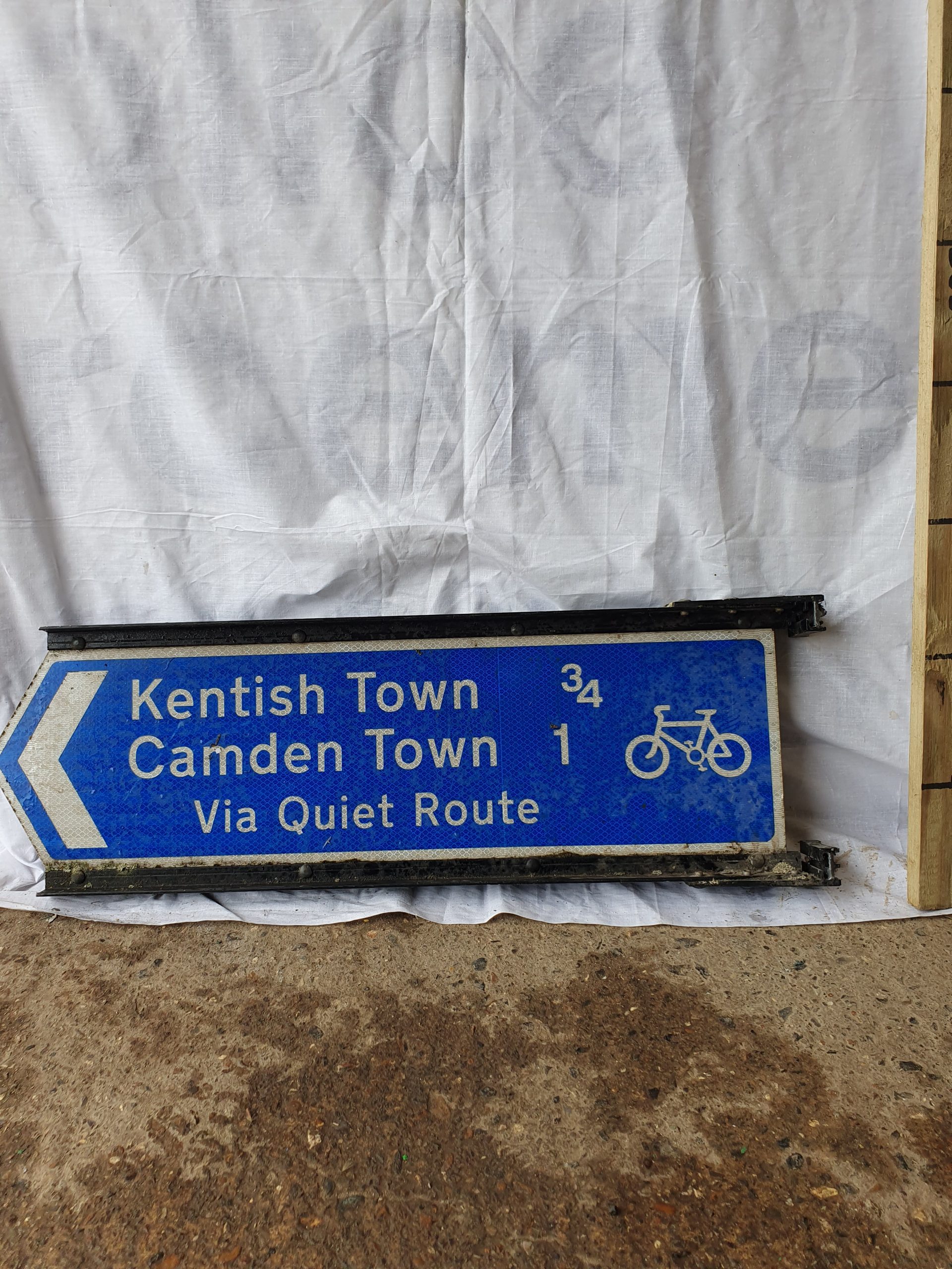 Single Sided Sign – Cycle Way Camden,Kentish town