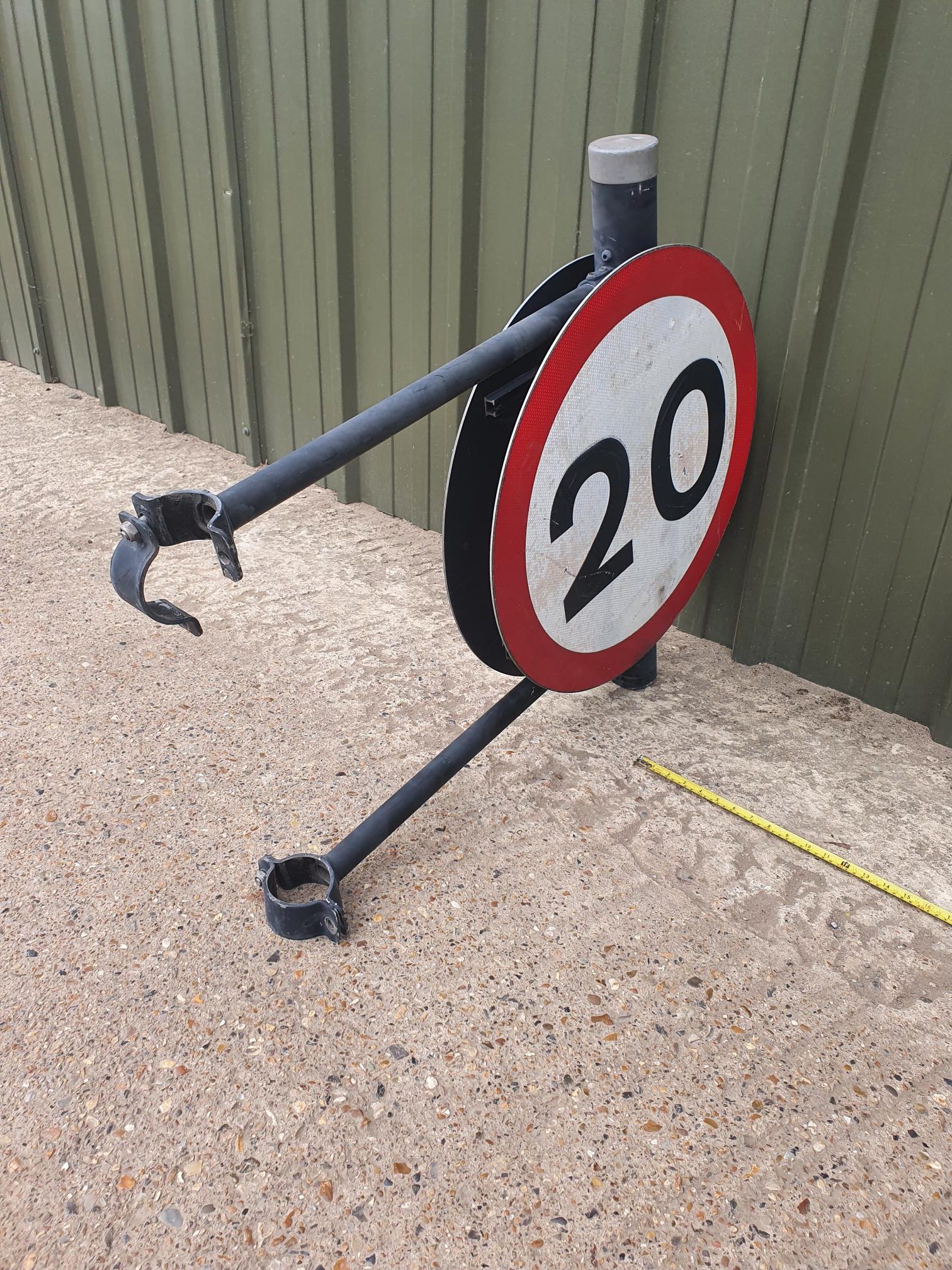 Sign Extension Bracket With 2 x 20 mph signs