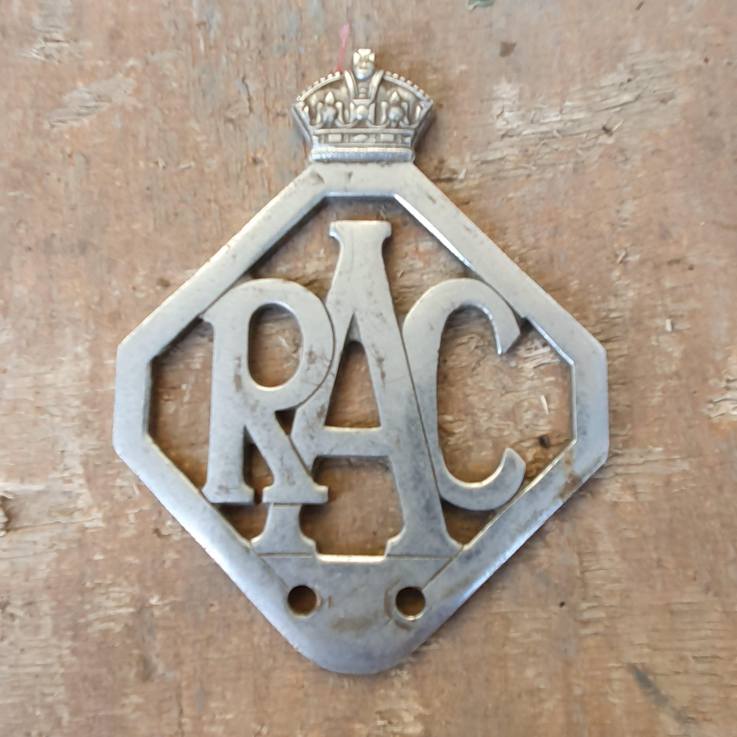 RAC Car Badge – Dated 1946 – 1954