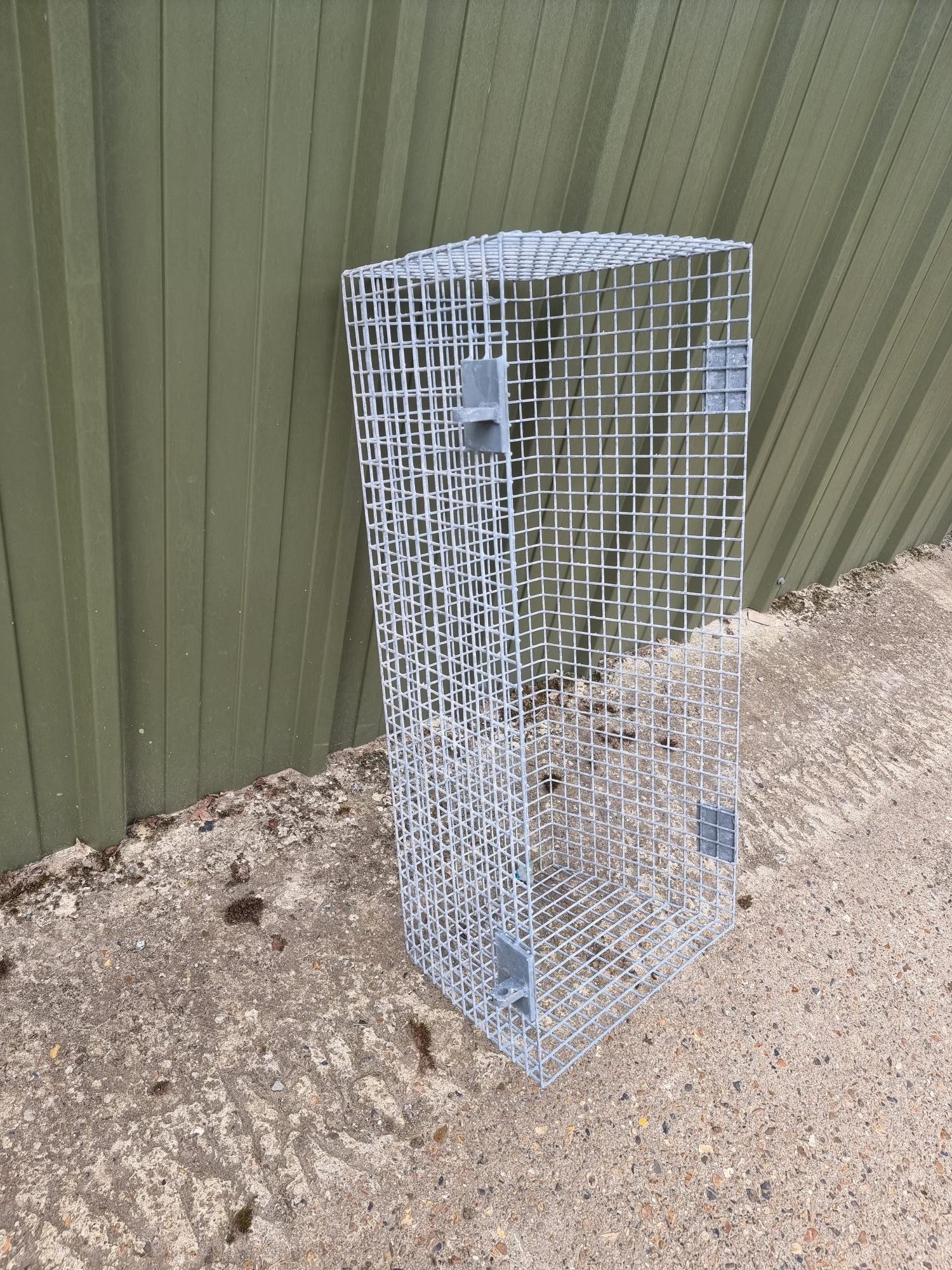 Small Galvanised Cages – Ideal for Plant Beds