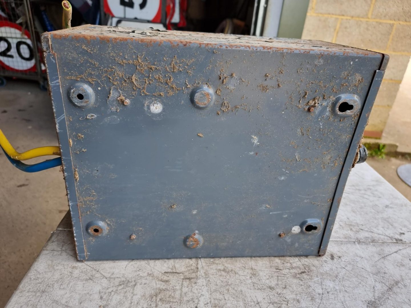 MEM 700 AMP Fuse Switch Electrical Cabinet – Street Furniture Salvagers ...