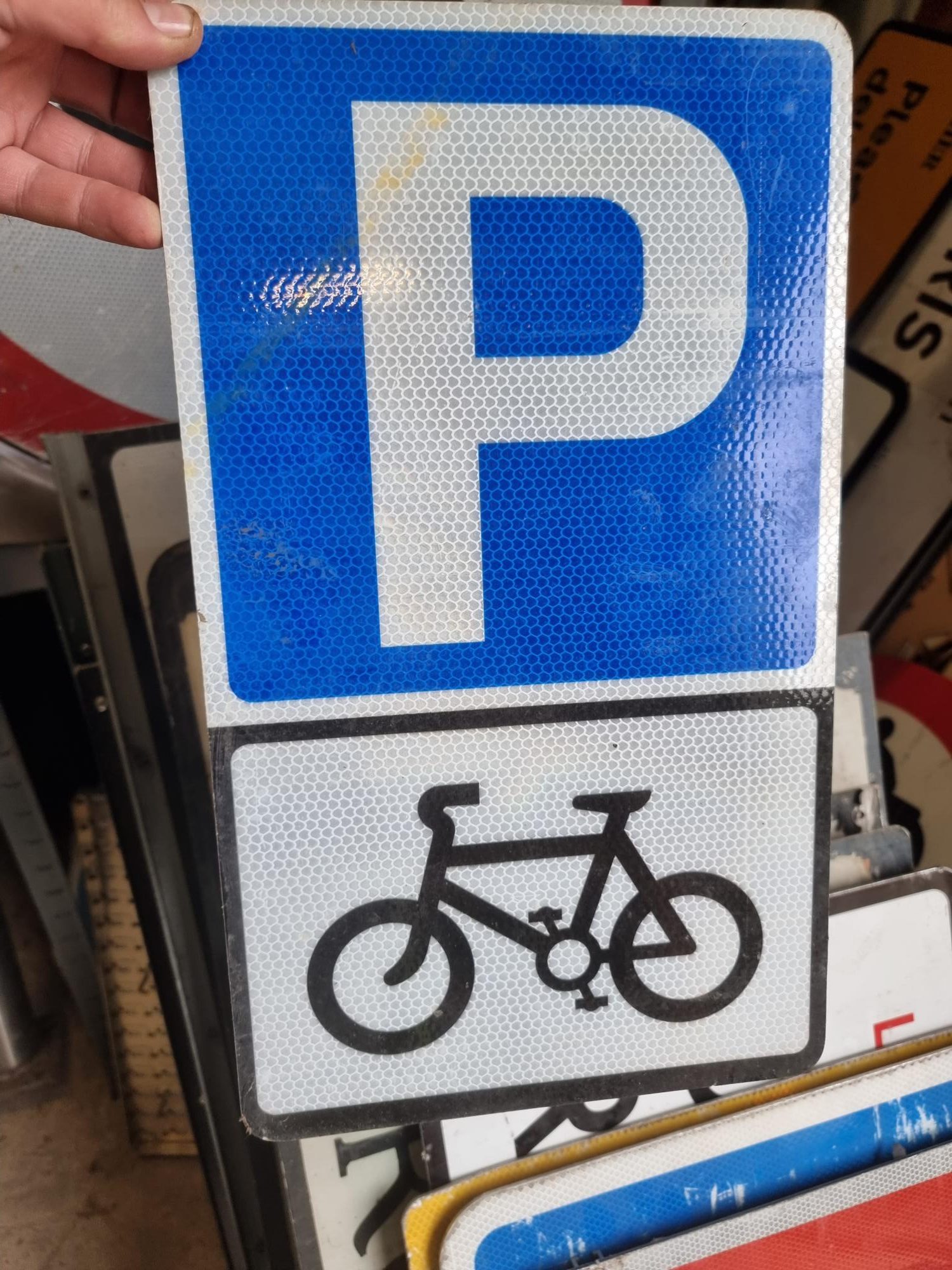 Sign – Cycle Parking Sign  Retro Reflective Sign