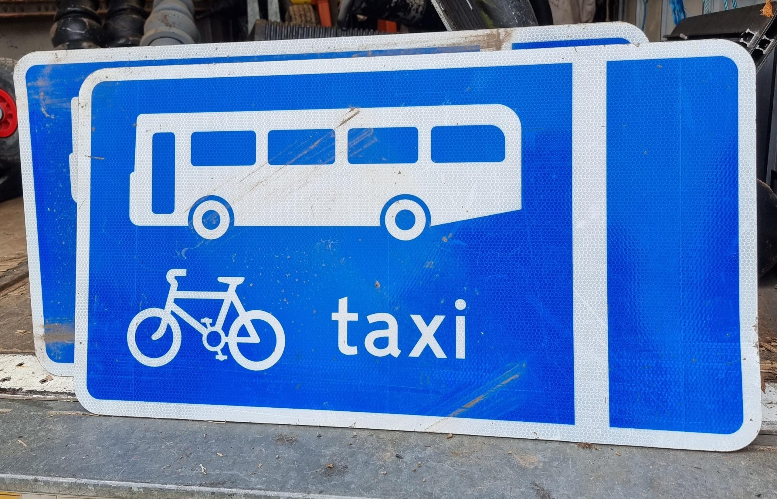 Sign – Bus/Taxi/Cycle Lane Reflective Sign