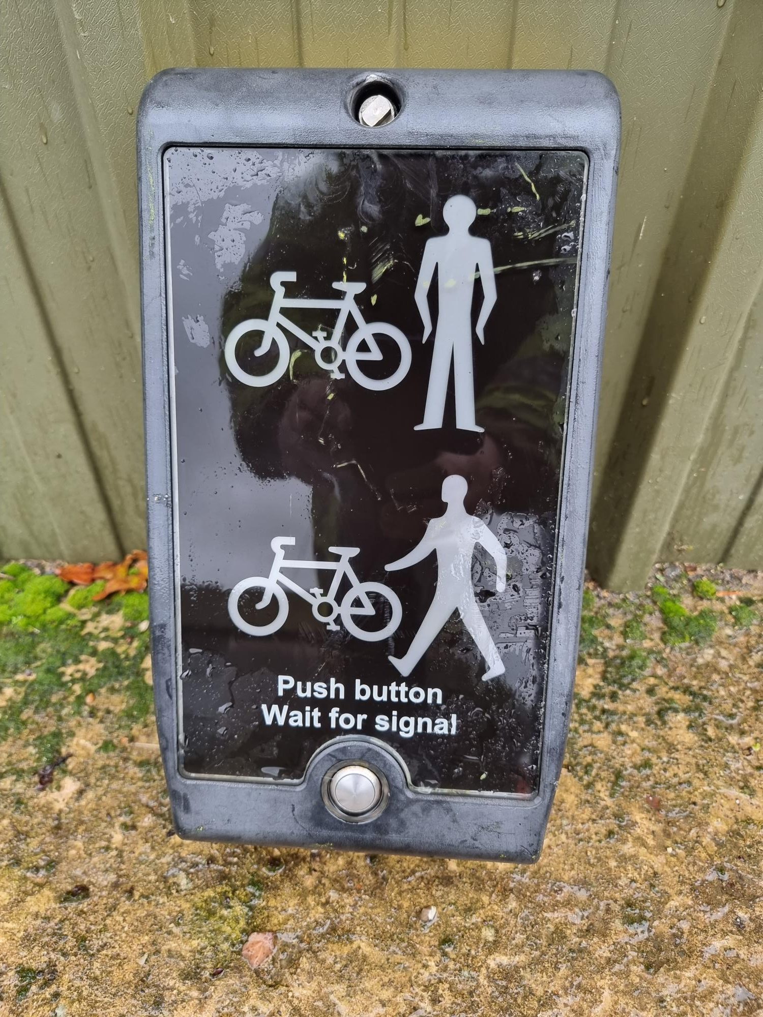 Pedestrian / Cycle Push Button