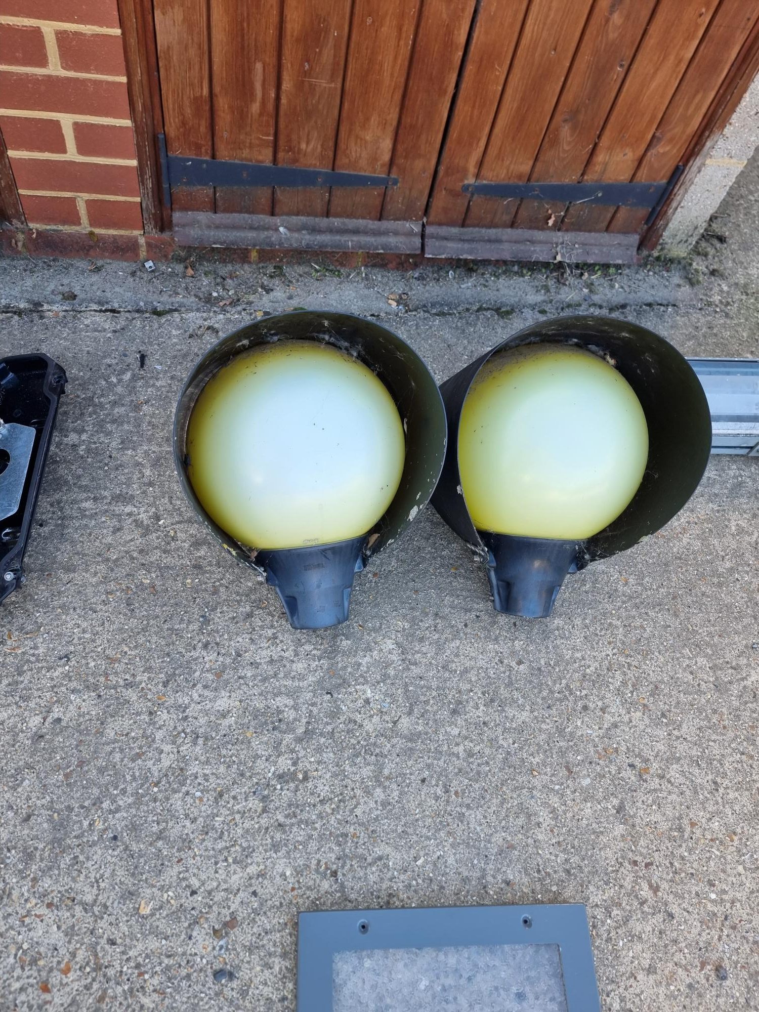 Shrouded Belisha Beacons