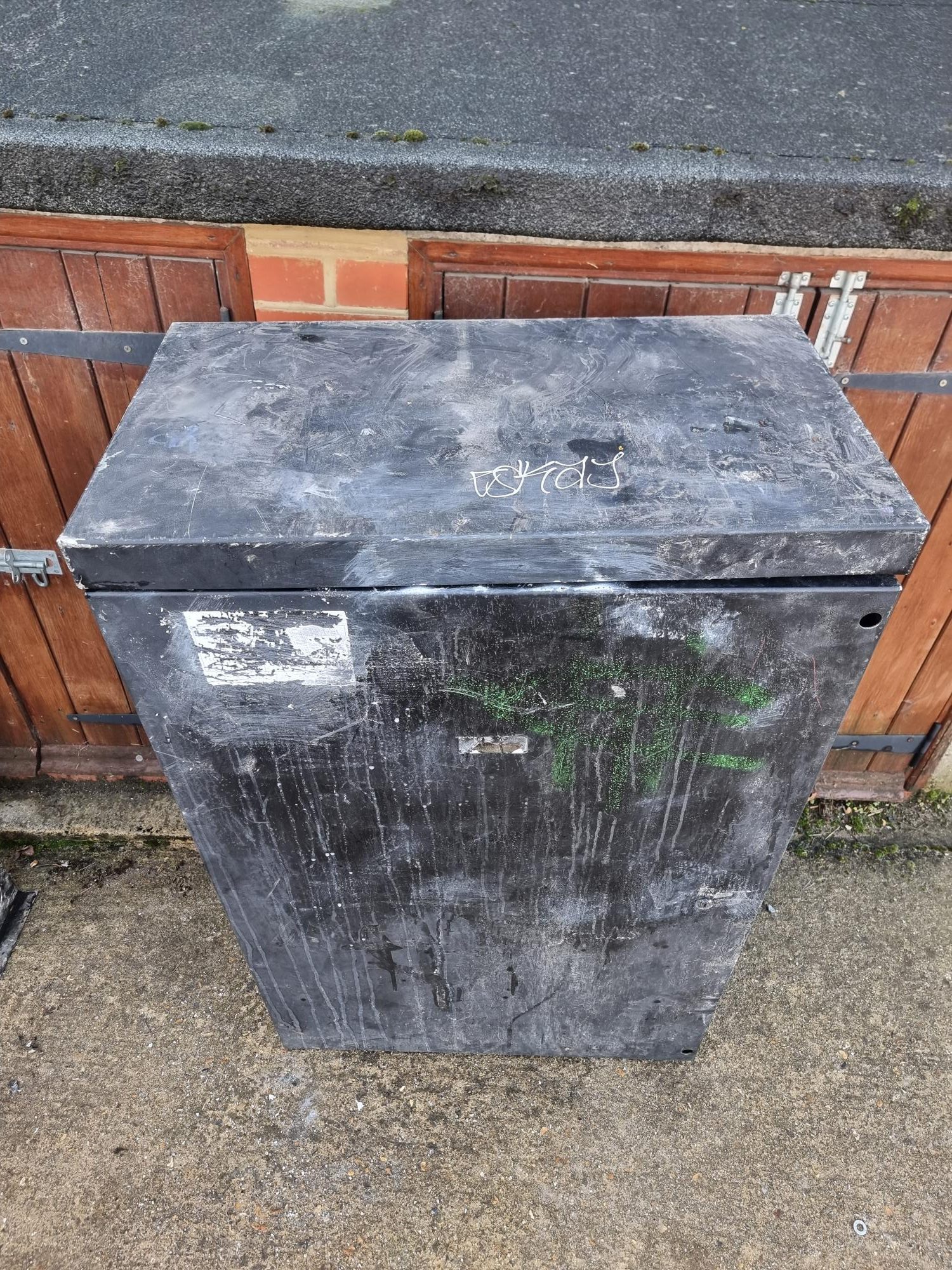 Electrical Cabinet Black - Aluminium Construction - Image 3