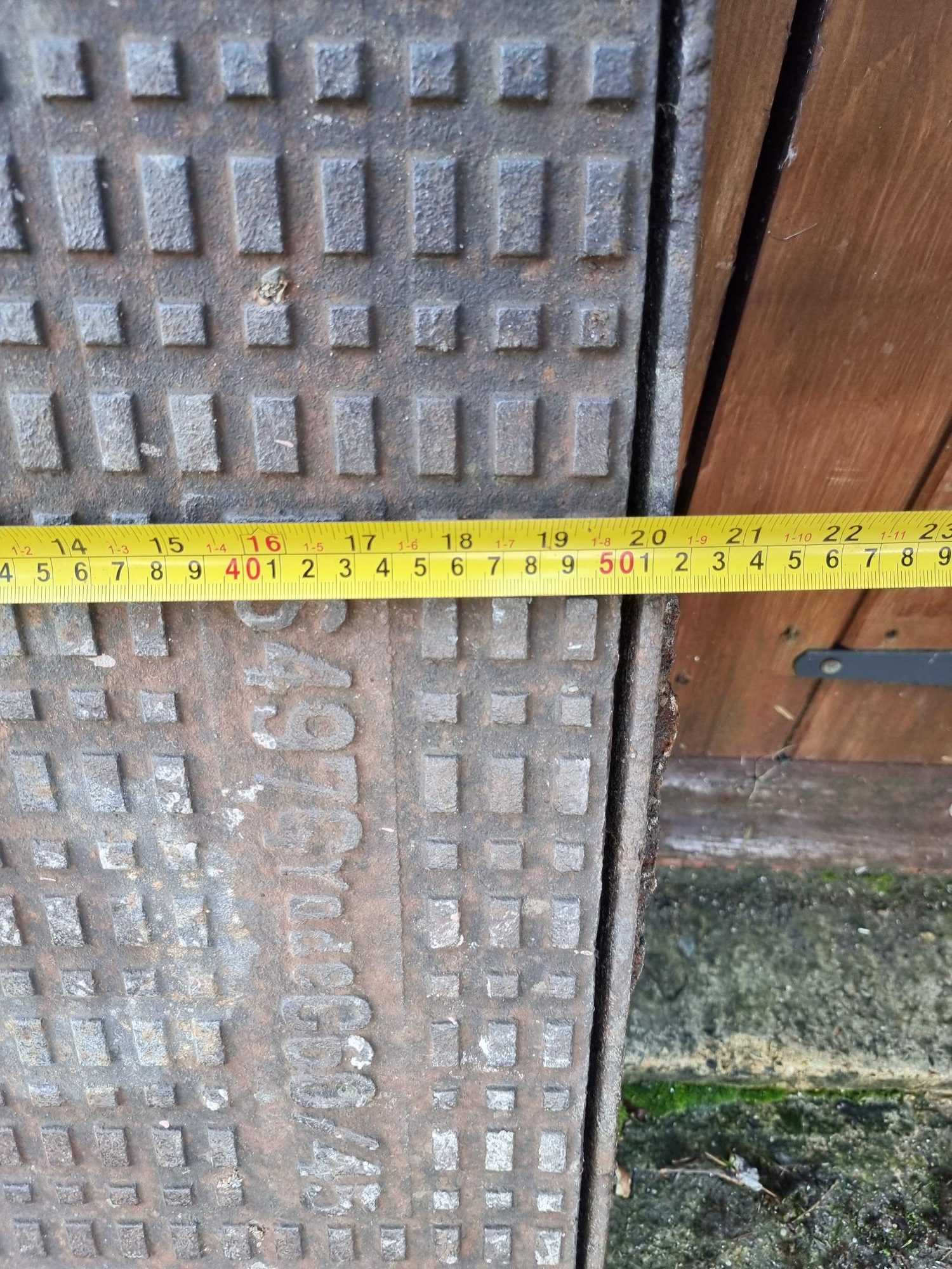 Cast Iron Manhole  Cover & Frame - 500 mm x 650mm - Image 4