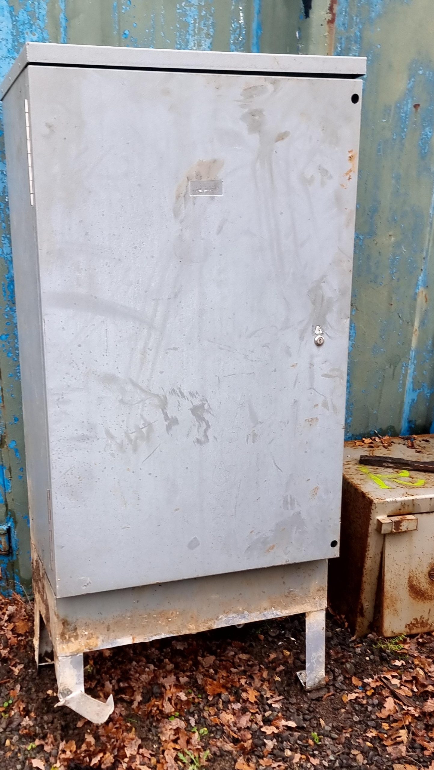 Grey Large Electrical Cabinet - Image 3