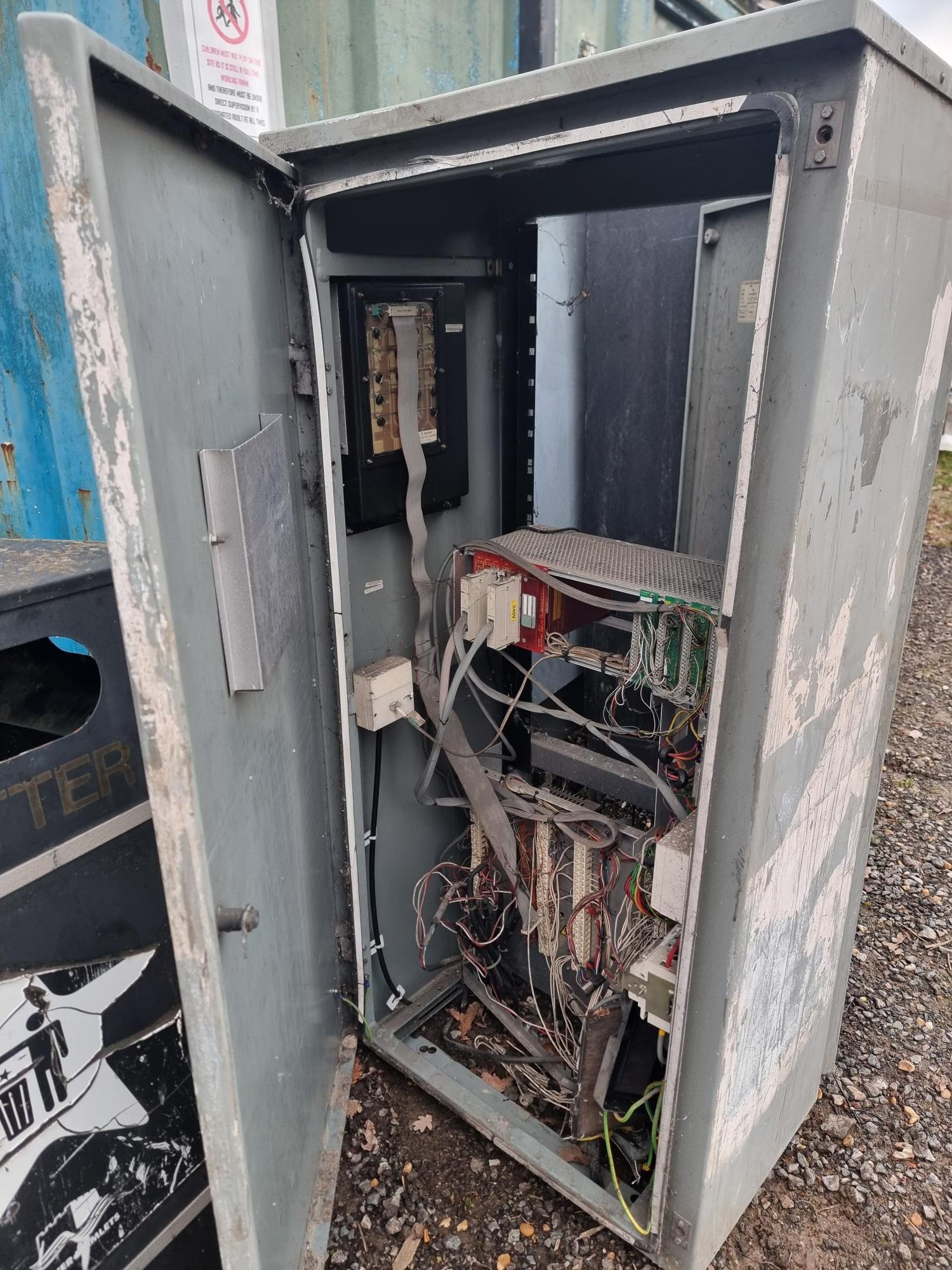 Large Double Door Outdoor Electrical Cabinet - Image 5