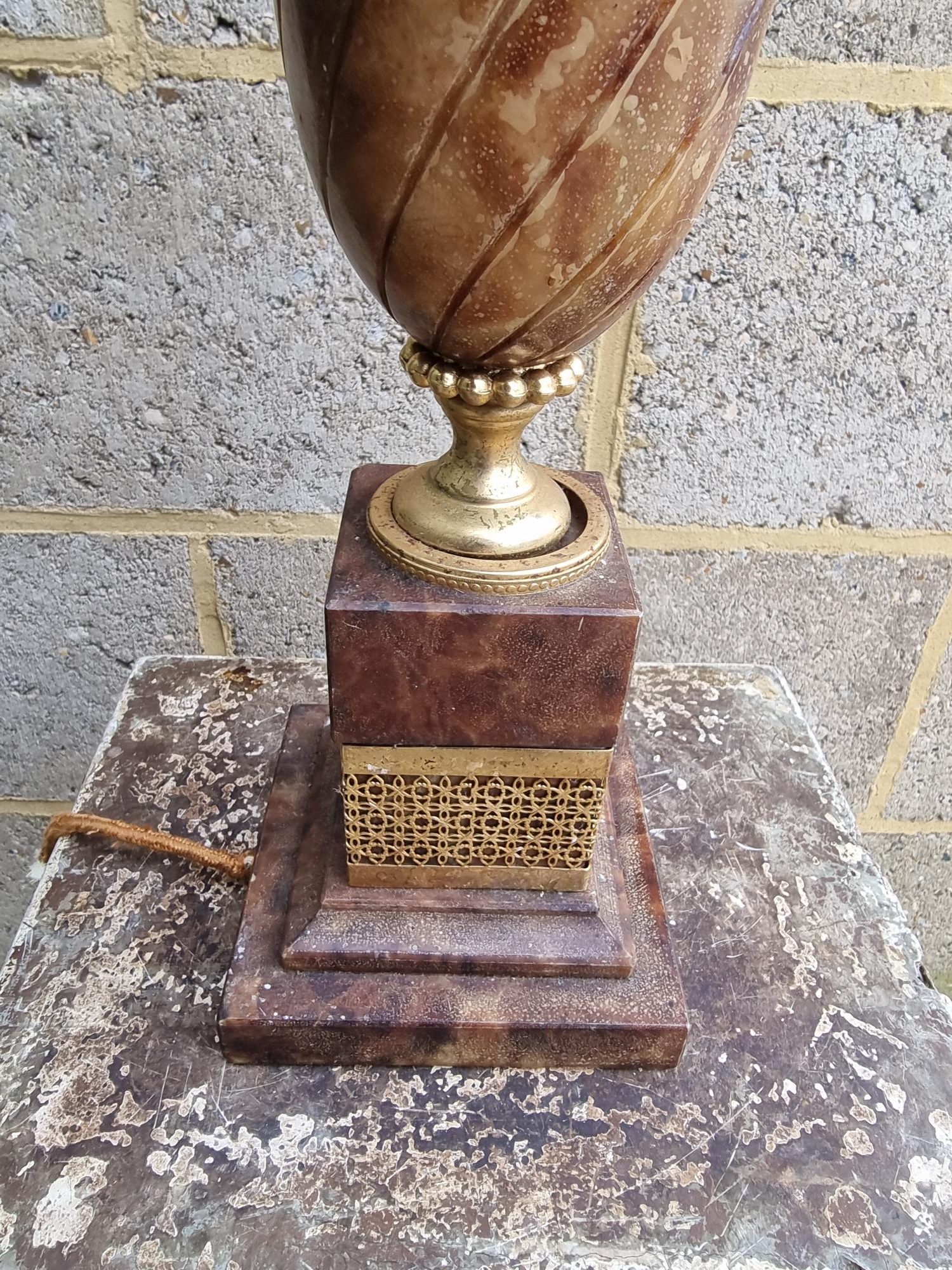 Vintage Italian Alabaster Lamp - Image 7