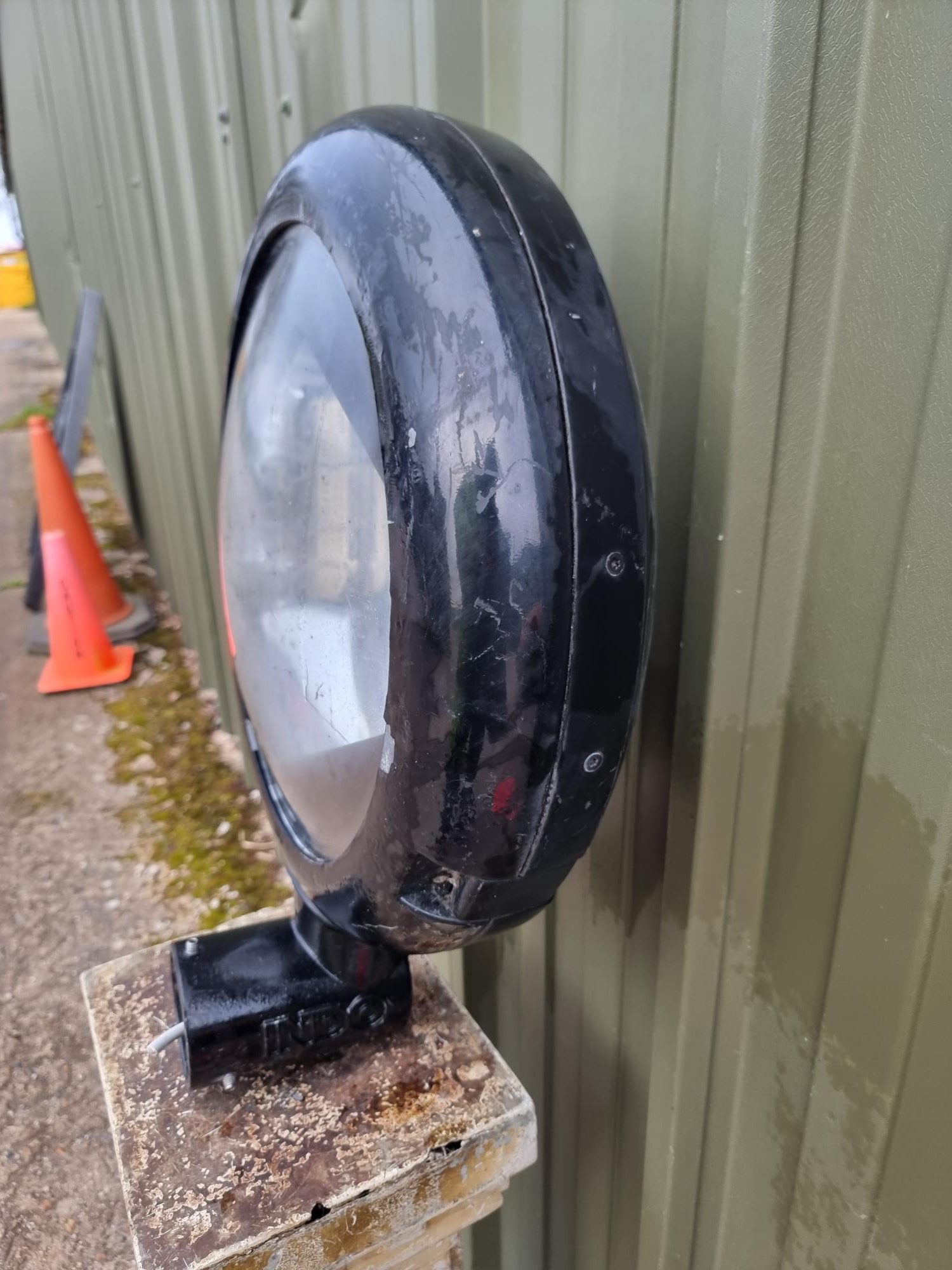 Indo LED Round Street Light - Image 10