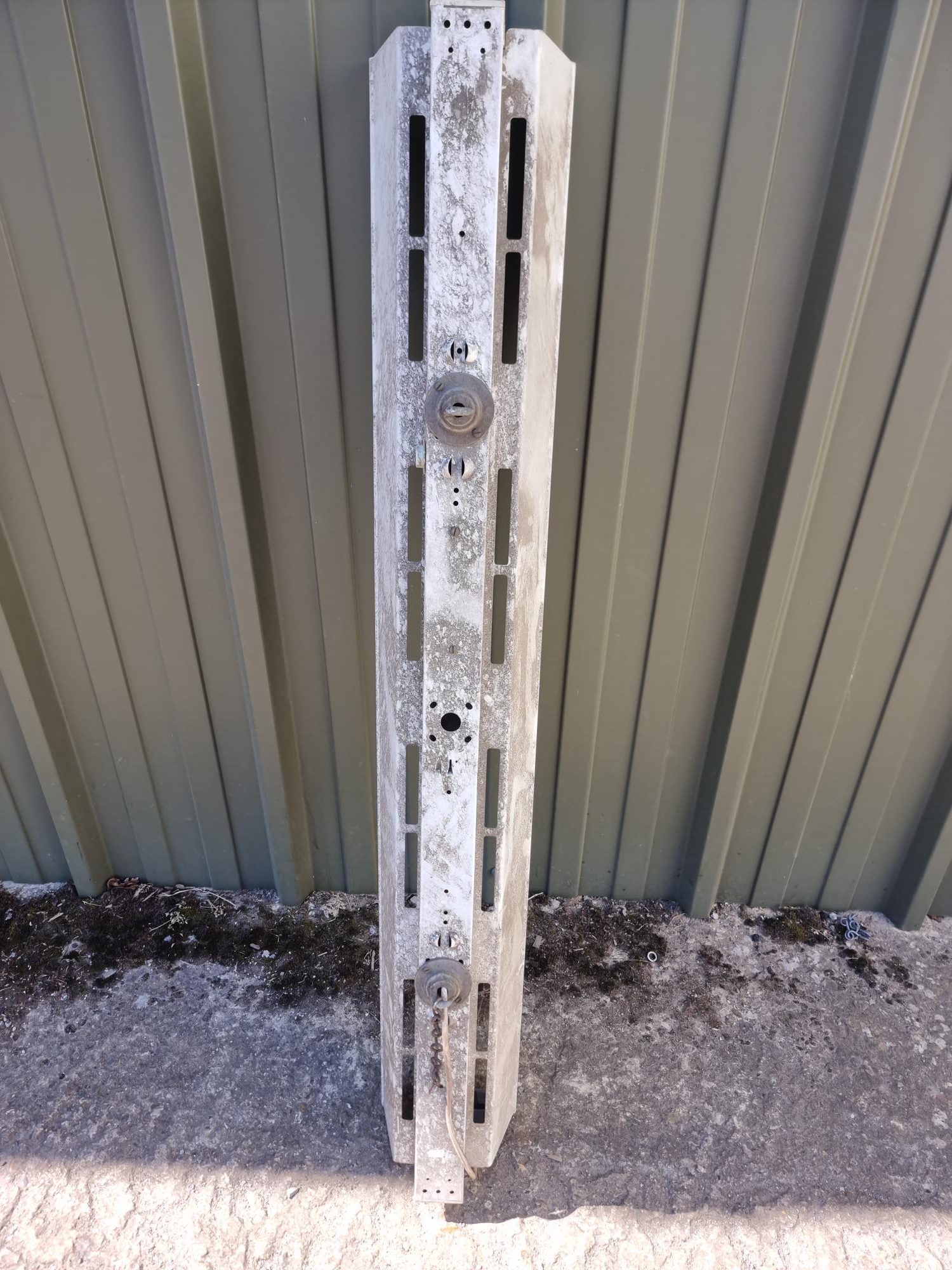 4 Foot Fluorescent Lights – HIRE ONLY