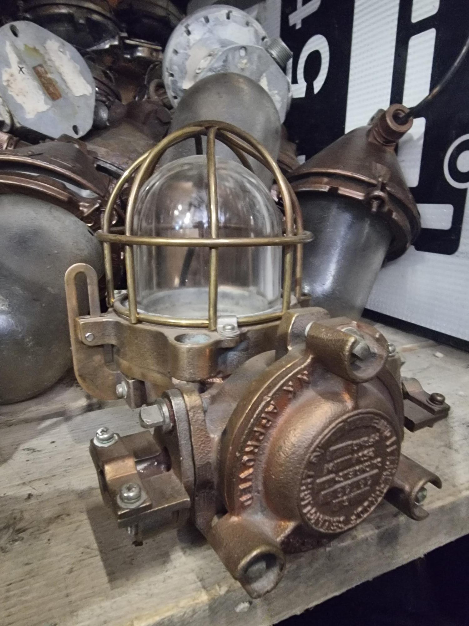 Cast Brass Explosion Proof Light Glass Lens