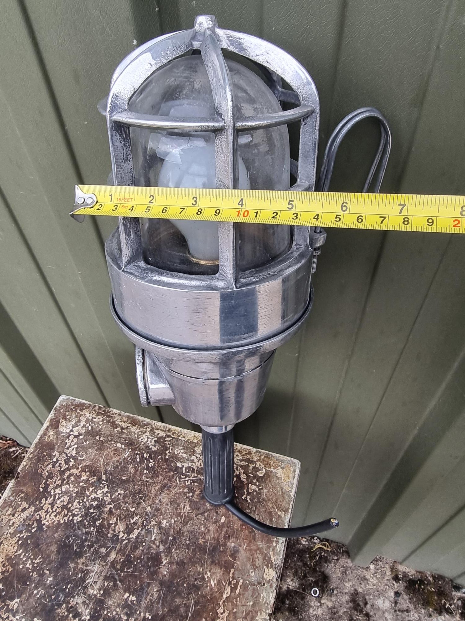 Hanging Explosion Proof Light - Image 3