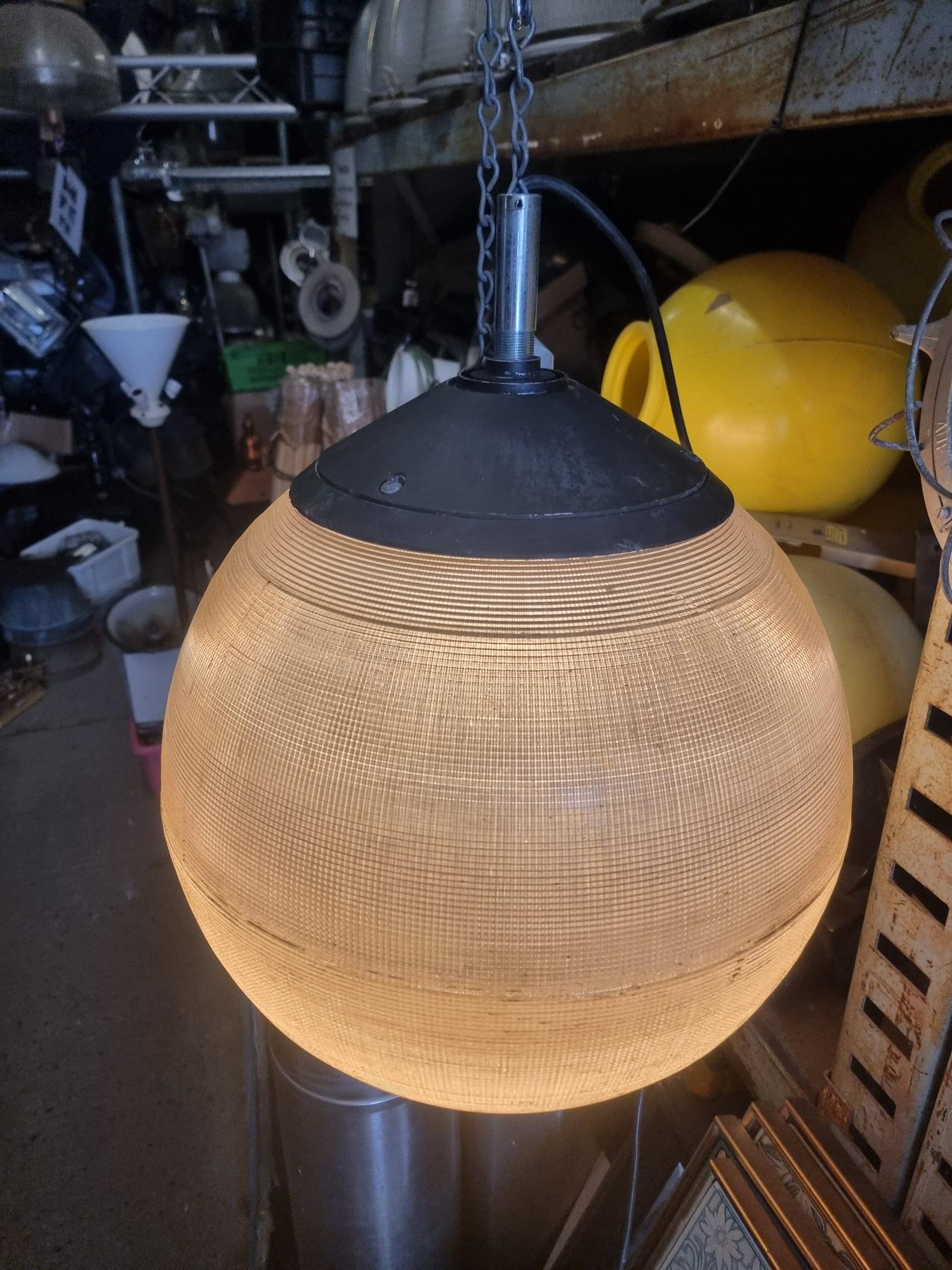 Enro Goldfinger Globes