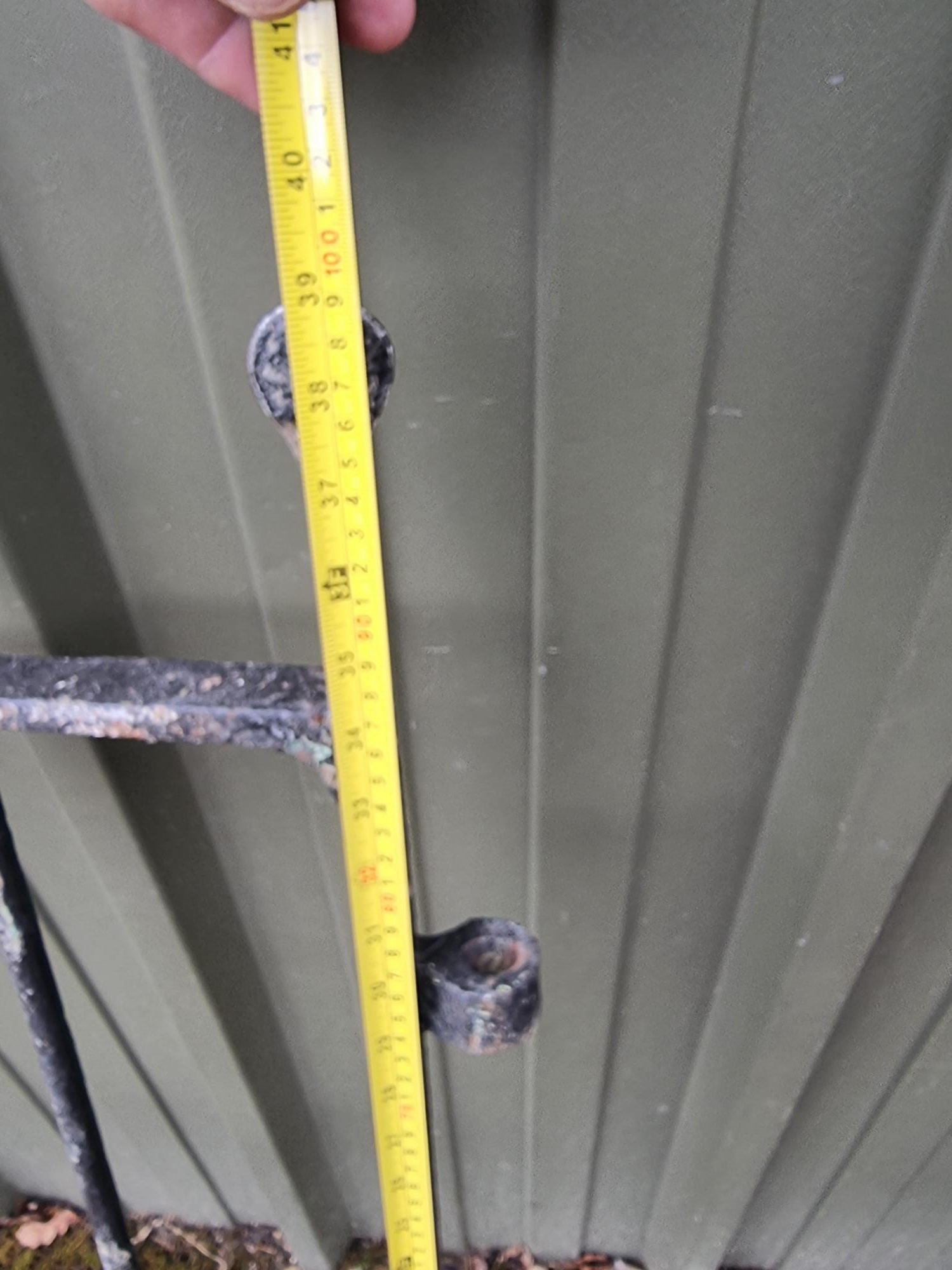 Victorian Cast Iron Gate - Image 3