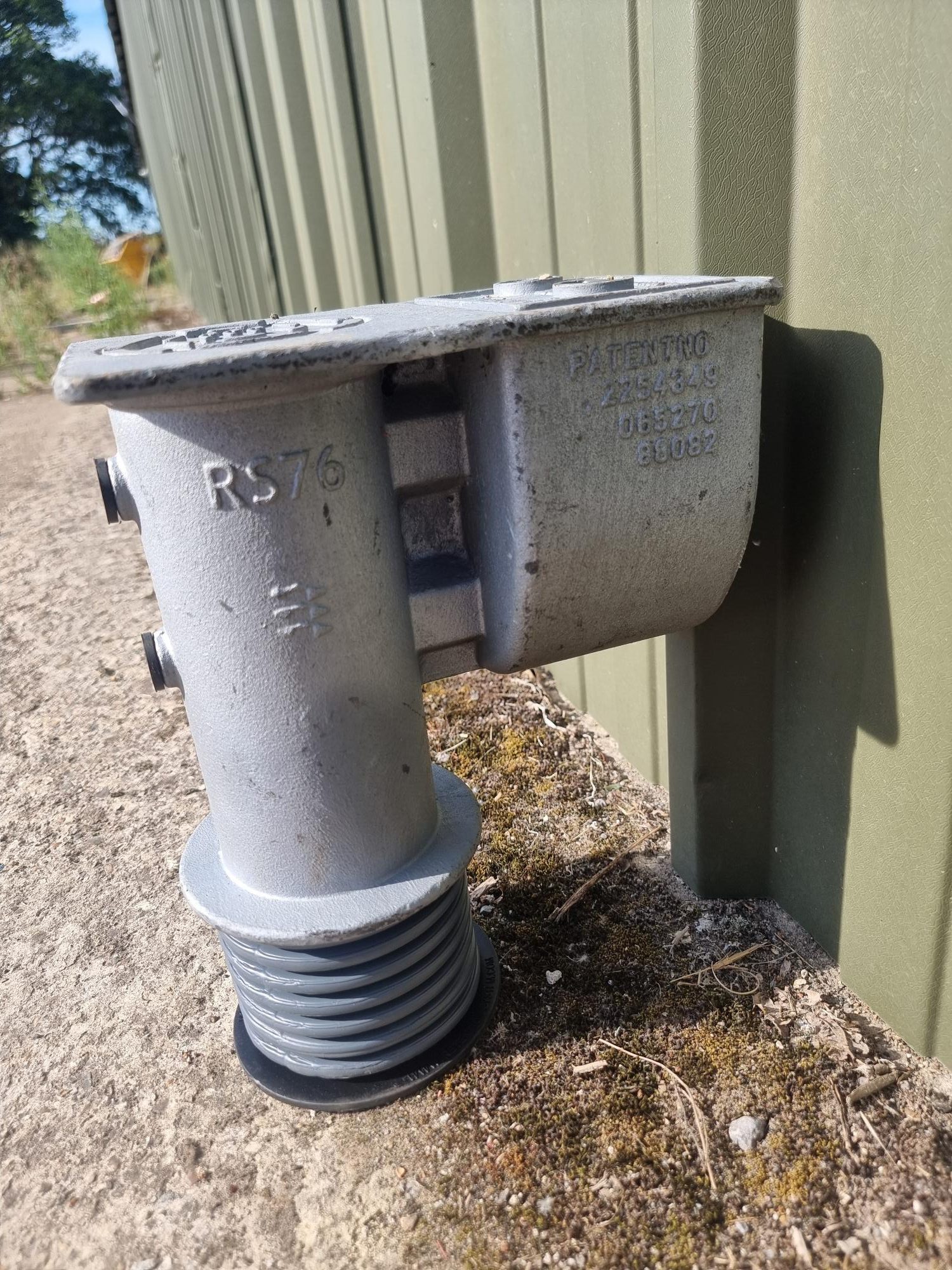 Socket Retention Units In Ground - Image 2