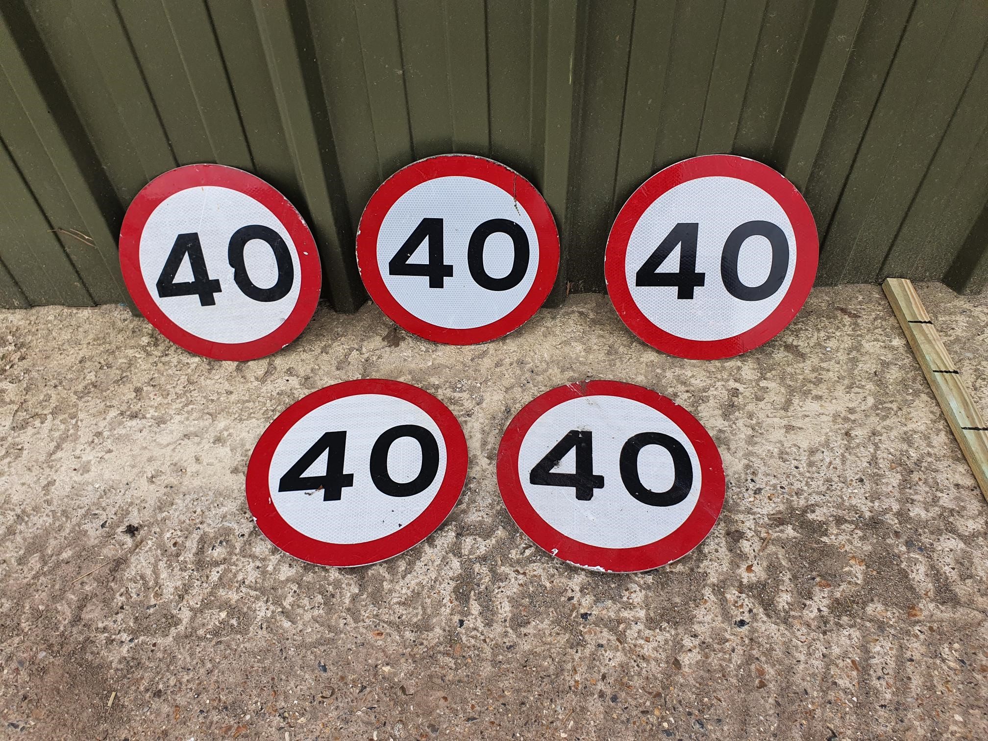 Signs – 40mph