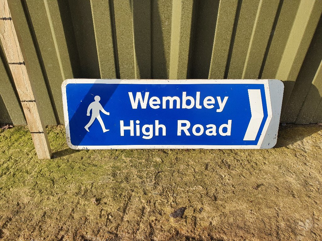 Sign – Wembley High Rd