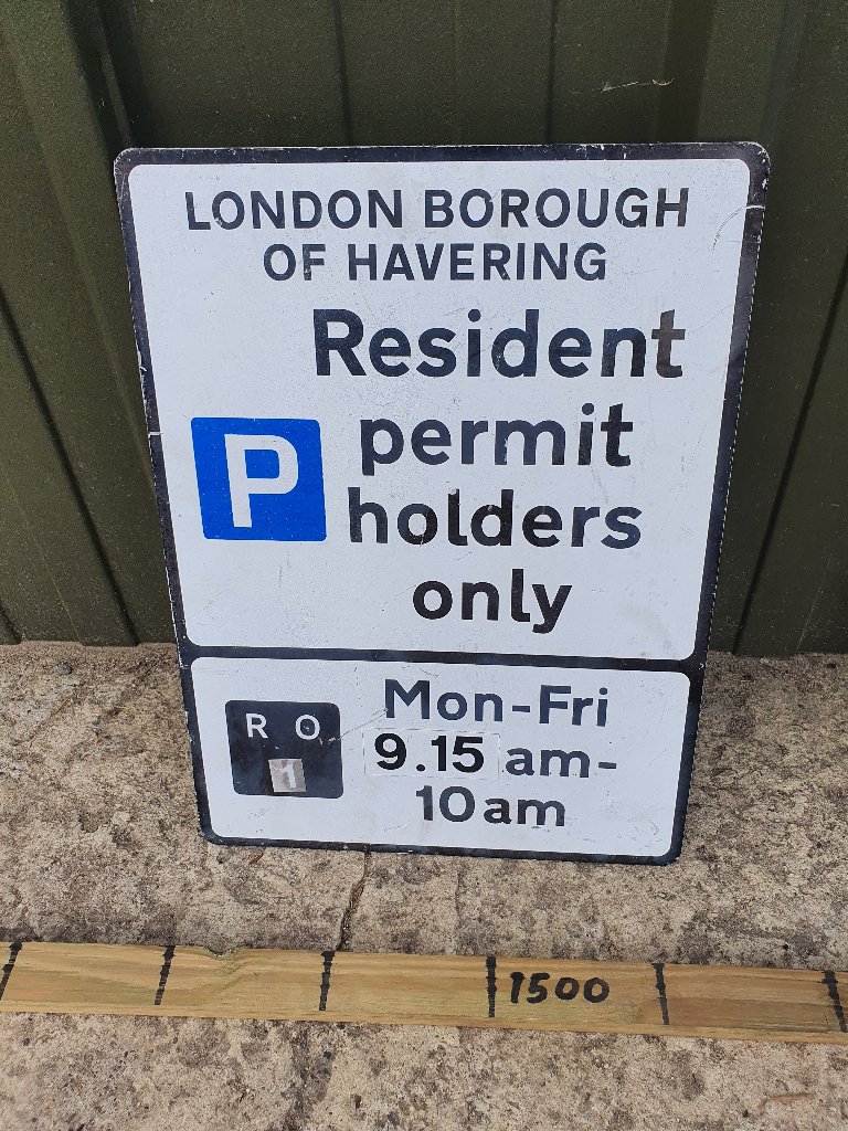 Sign – Residents Permit holders only – London Borough of Havering