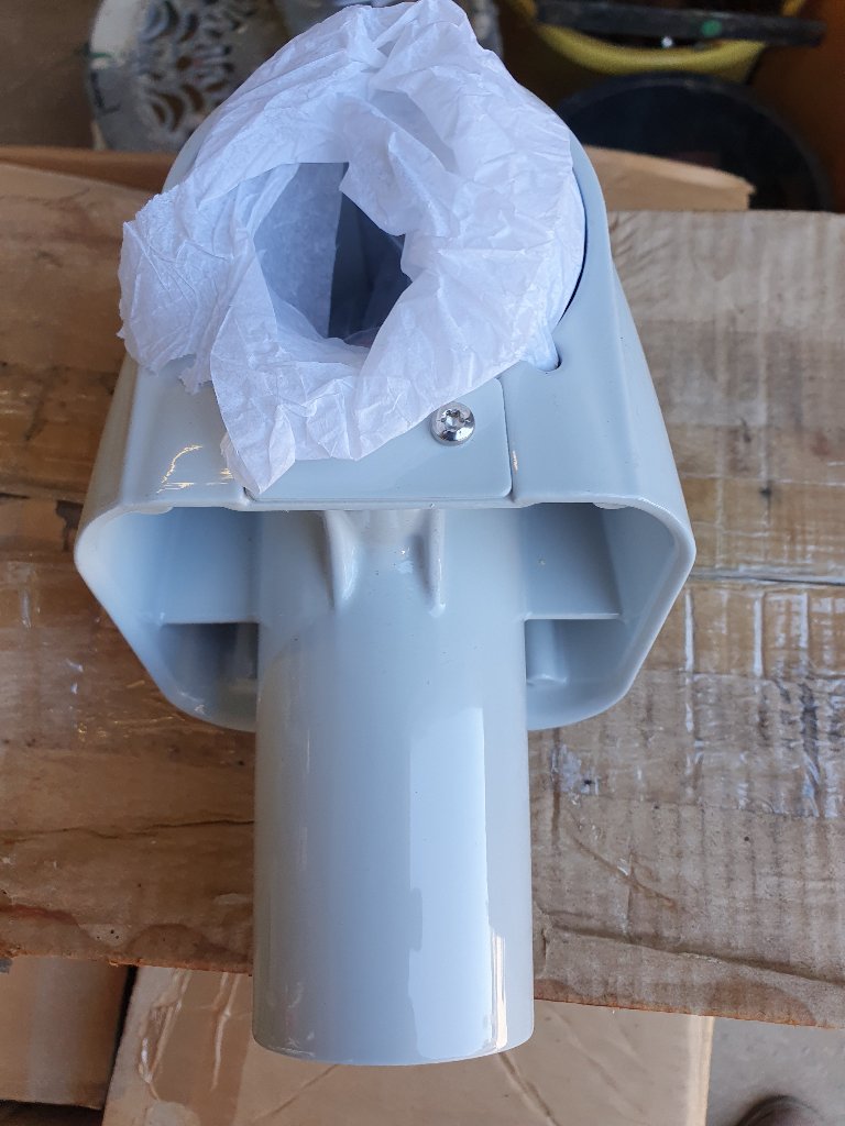 Lantern Adaptor – Cast Aluminium post top 76 mm Spigit Right angled Lantern adaptor