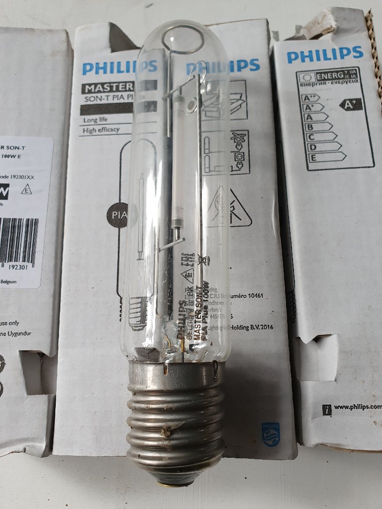 Lamp – Philips master son-t-pia plus 100 W E E40