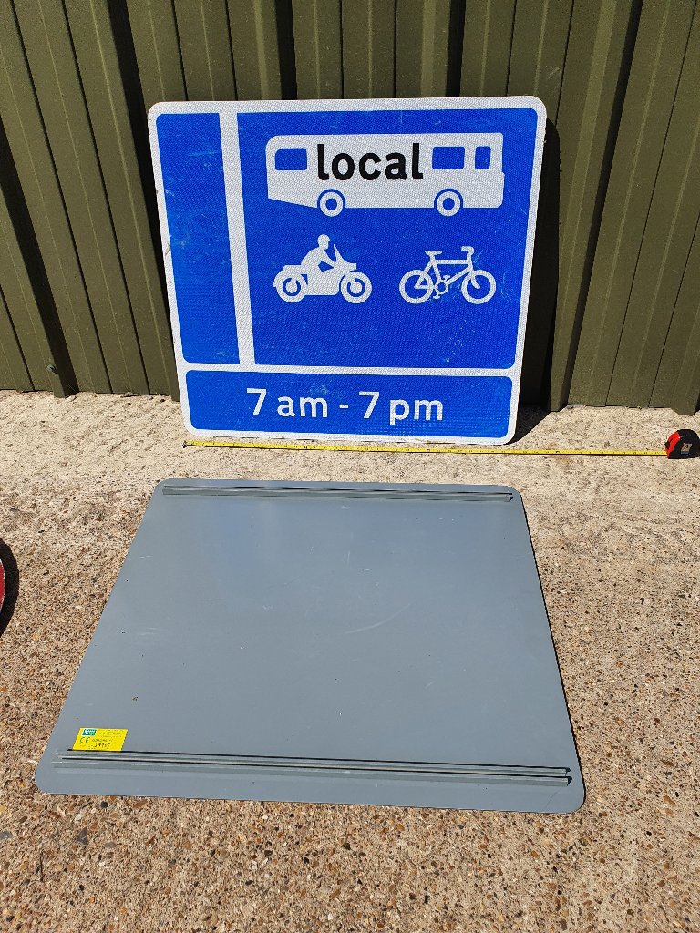Large Bus / motorbike / Cycle sign