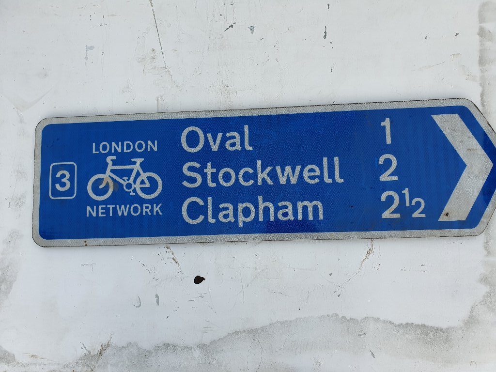 Stockwell / Oval / Clapham Cycle Route Sign