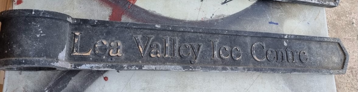 Destinations Finger Post Sign – Lea Valley Ice centre